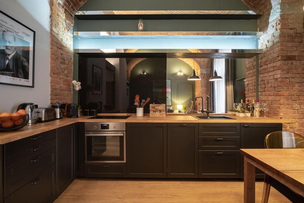 Casa Bellezia- Design E Storia Nel Cuore Di Torino Turim Exterior foto