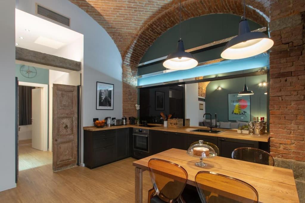 Casa Bellezia- Design E Storia Nel Cuore Di Torino Turim Exterior foto